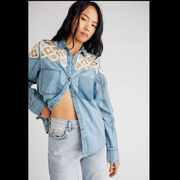 Free People Blue Denim Fields Oversized Button-down Size S - Picture 2 of 6